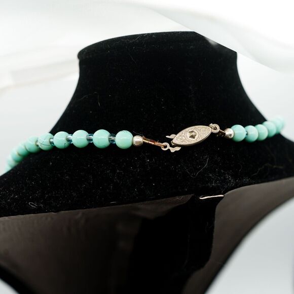 VTG Turquoise and Coral necklace triple strand chip beads teardrop pendant - Picture 4 of 4